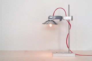 Illustration for article titled Check Out These Vintage Cameras Turned Into Handsome Lamps